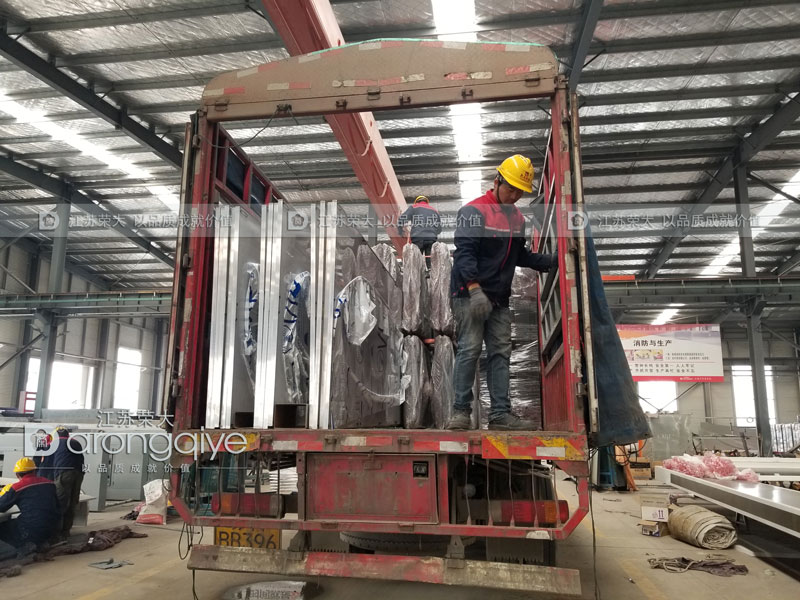 鹽城智能公交候車亭發貨案例