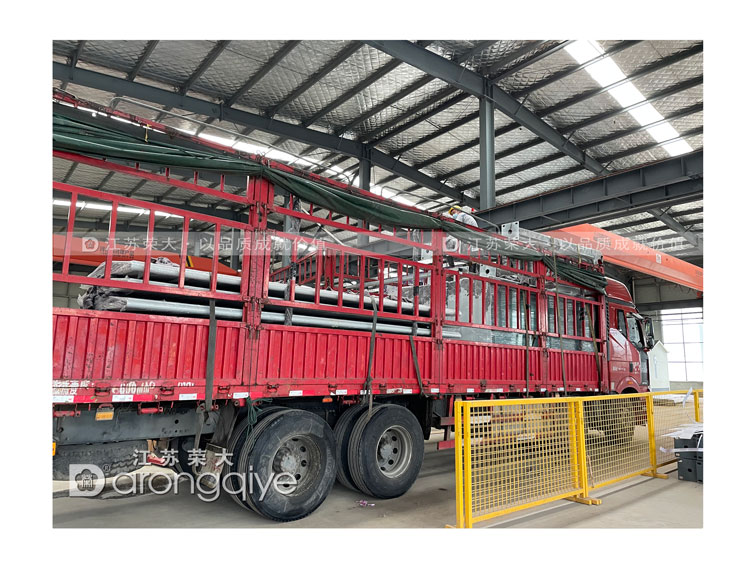 榮大供應鹽城現代公交候車亭發貨第七批